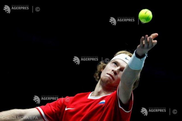 Rusia a eliminat Serbia şi s-a calificat în semifinalele Cupei Davis