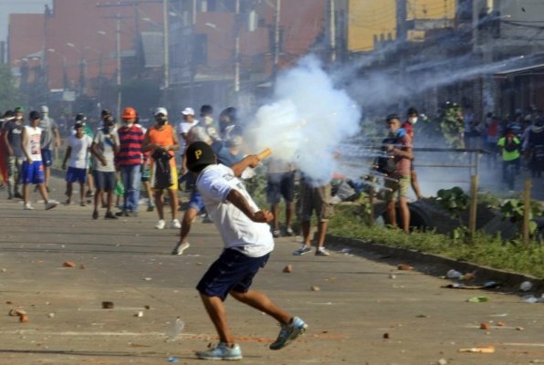Bolivia: Poliţia cere armatei să intervină pentru a pune capăt violenţelor; armata, mobilizată împotriva 