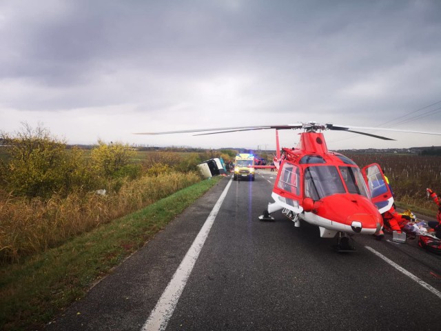 Slovacia: Cel puţin 13 morţi şi 20 de răniţi într-un accident rutier în vestul ţării