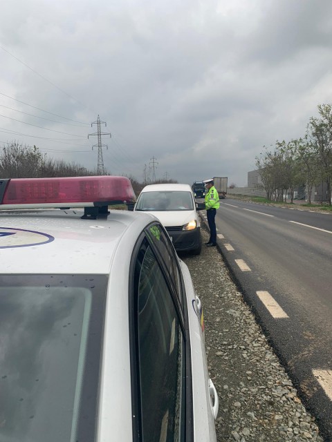 Şofer de 28 de ani, prins cu 160 km/h pe drumul care leagă Constanța de Ovidiu