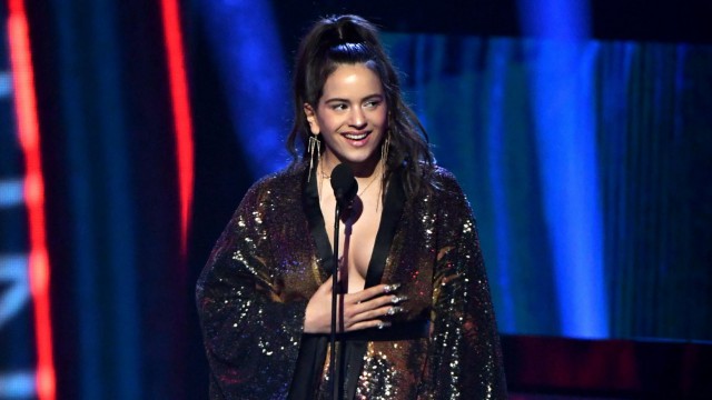 Rosalia, noua senzaţie a muzicii spaniole, marea câştigătoare a galei Latin Grammy Awards 2019