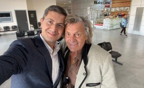 Dan Barna a învăţat din episodul Ienei - S-a întâlnit cu Florin Piersic şi NU i-a dat autograf, ci i-a cerut