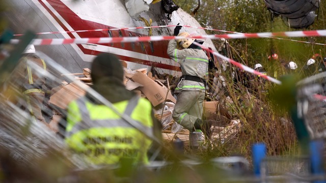 Şaptesprezece morţi în urma prăbuşirii unui avion de mici dimensiuni în Congo