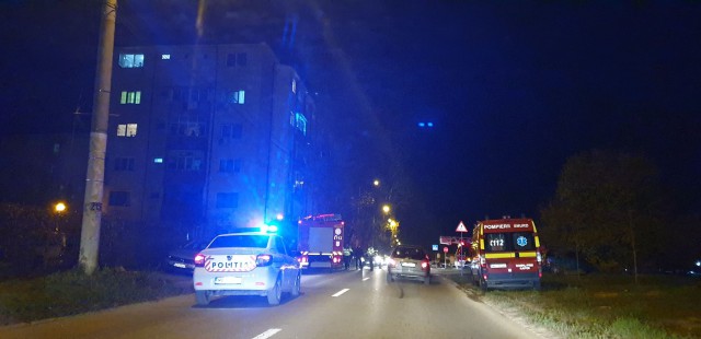 Incendiu la mansarda unui bloc de pe Baba Novac!