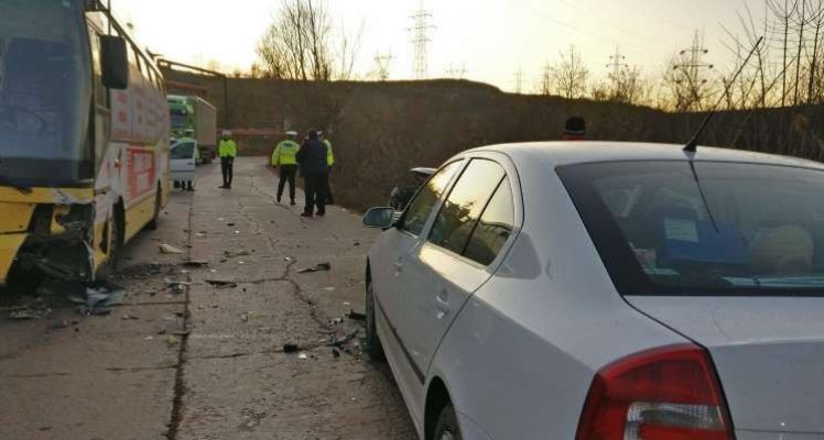 Accident rutier în Tulcea: trei persoane au fost rănite