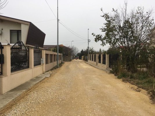 Continuă reabilitarea cartierului Baba Novac