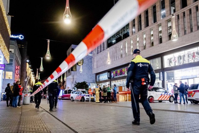 Atacul din Olanda: Poliţia a reţinut un suspect
