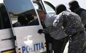 Percheziții în contextul alegerilor din 27 iunie: Un primar PSD și o instituție publică, vizate