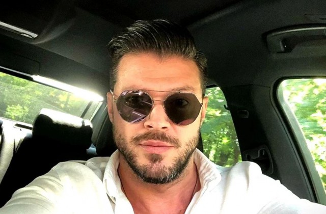 Victor Slav are o nouă iubită. Cine este blonda sexy de care s-a îndrăgostit