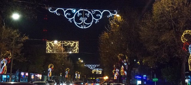 Primăria Mangalia a pus la bătaie o sumă frumuşică pentru concertele şi iluminatul festiv din luna decembrie