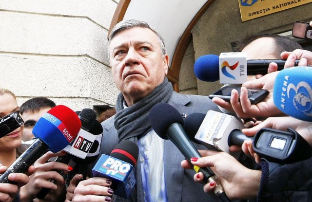 Dumitru Dragomir s-a enervat în direct la TV: „Bă, voi sunteți nebuni? Mircea Sandu trebuia să fie în fața lui Gică Hagi sau Mircea Lucescu”
