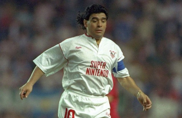 Întâlnirea cu Diego Maradona care l-a fascinat pe Marius Lăcătuș: „A început să cânte și m-a invitat să ieșim”