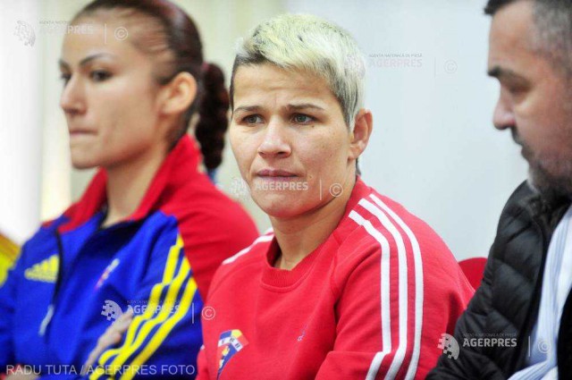 Două medalii de aur şi trei de argint pentru boxerii români la Campionatele Balcanice