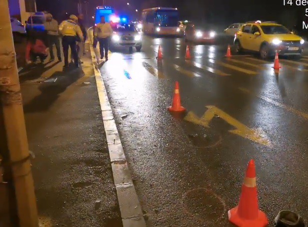 Accident rutier: ȘOFERUL VINOVAT a FUGIT de la fața locului! VIDEO