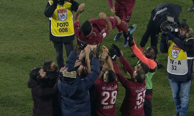 CFR Cluj a revenit pe primul loc în Liga I, după ce a învins-o pe Astra Giurgiu, scor 2-0