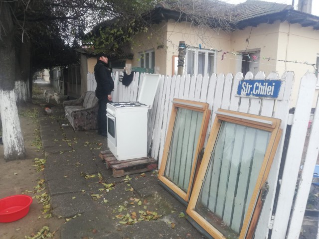 Polițiștii locali din Constanța au sancționat persoanele care nu respectă legea