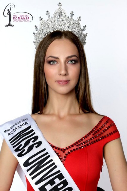 Cum arată concurenta României la Miss Universe! Dorina Chihaia luptă pentru coroniță și premiul de 250.000 de dolari