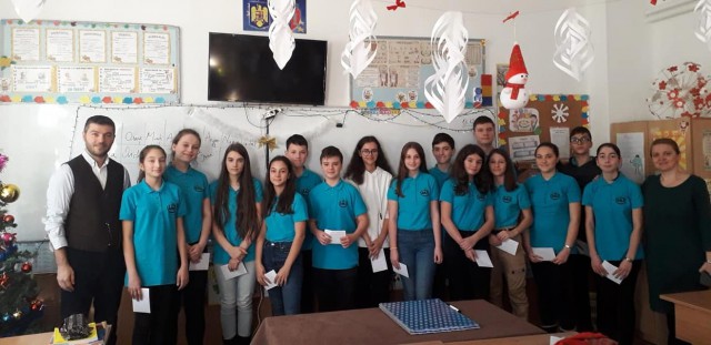 Burse de performanță pentru elevi și profesori, oferite de primăria Ovidiu!