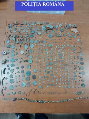 Percheziții la o persoană bănuită de operațiuni ilegale cu bunuri arheologice din patrimoniul cultural