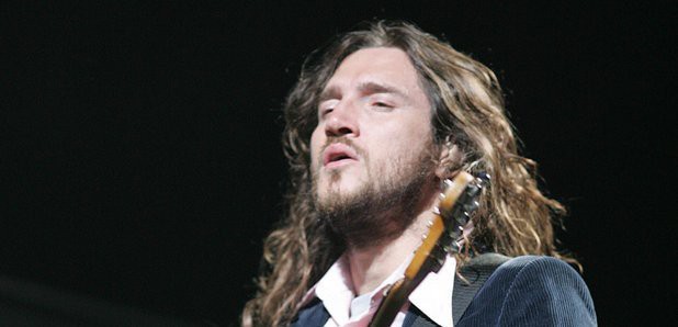 Chitaristul John Frusciante va reveni în trupa Red Hot Chili Peppers