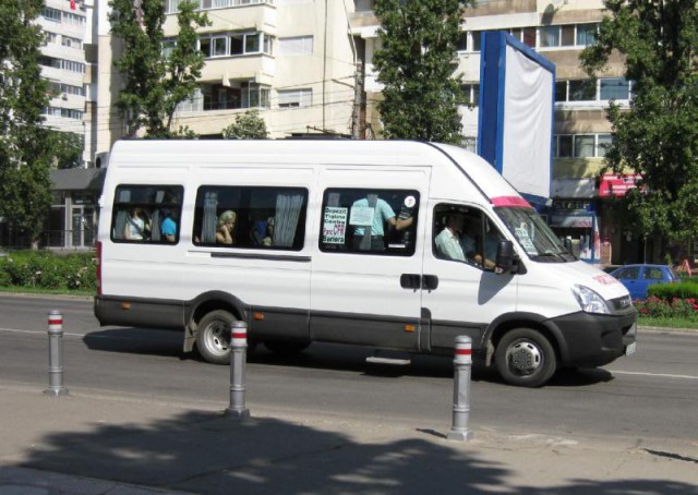 Decontarea transportului pentru elevi, adoptată prin angajarea răspunderii Guvernului