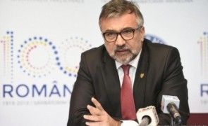 Lucian Romașcanu a explodat, în direct: 'Cîțu nu înțelege că poziția sa, ministru de finanțe, este una cu multe urechi și gura închisă'