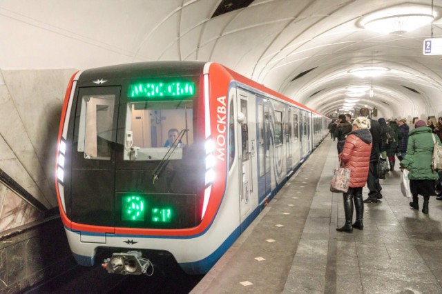 Metroul din Moscova va începe să pregătească şi femei pentru postul de conductor
