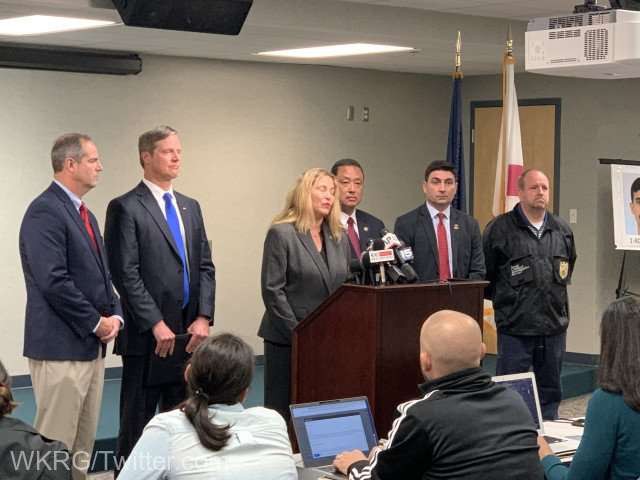 SUA: Anchetatorii FBI consideră că atacatorul saudit din Florida a acţionat singur