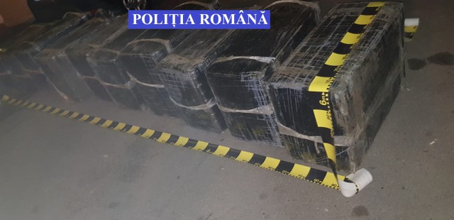 Peste 4,4 milioane pachete cu ţigări de contrabandă, confiscate de poliţiştii de frontieră, în 11 luni din 2019