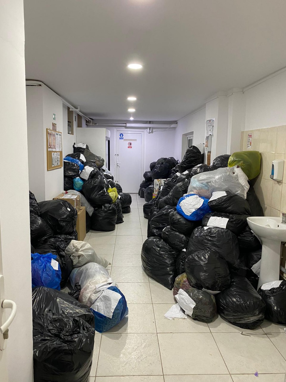 Alexandra Stan, Primăria Constanța și Arhiepiscopia Tomisului au făcut fericite peste 1.000 de familii Alexandra Stan, Primăria Constanța și Arhiepiscopia Tomisului au făcut fericite peste 1.000 de familii