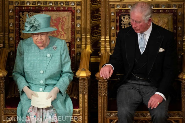 Familia regală britanică este afectată de decizia ducilor de Sussex de a se retrage din rolurile pe care le îndeplineau