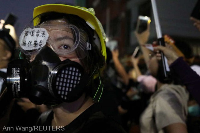 Hong Kong: Ciocniri între poliţişti şi protestari după o manifestaţie în sprijinul uigurilor din China