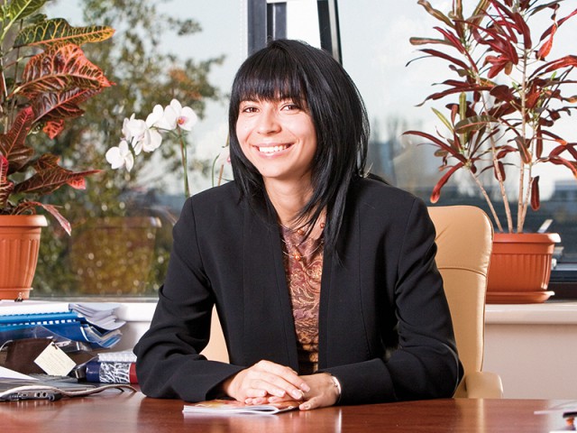 O româncă, noul director general al companiei Avon. A fost manager la Constanţa