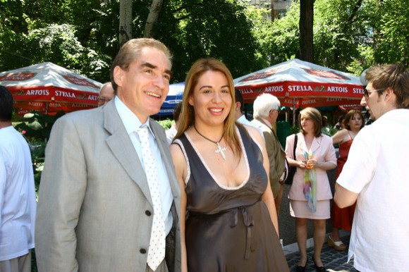 Oana Roman, reproș dur pentru Petre Roman: „Tata a uitat de mine, de ziua mea, de ziua Isei, de Crăciun“