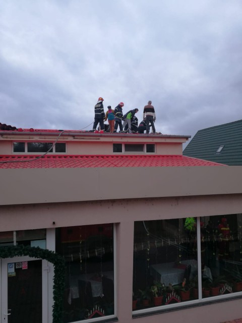 INCENDIU la un HOTEL din CERNAVODĂ!