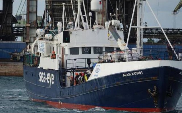 Italia: Nava Alan Kurdi a primit permisiunea de a debarca în Sicilia 32 de migranţi libieni salvaţi de pe mare