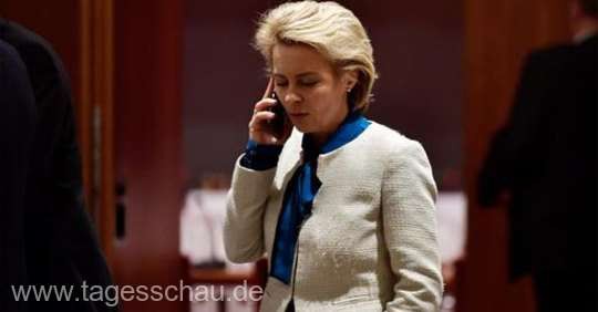 Un parlamentar german a depus plângere pentru ştergerea datelor de pe un telefon utilizat de Ursula von der Leyen