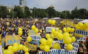 Ordin în PNL: Alegeri anticipate cât mai curând, pentru ca 'să grăbim dezvoltarea României'