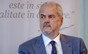 Adrian Năstase profețește: 'Coaliția va forma guverne în cascadă'