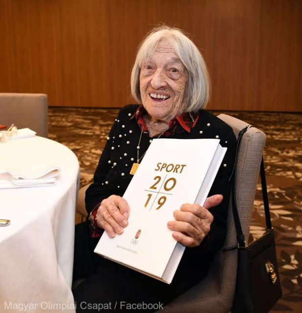 Cea mai în vârstă campioană olimpică, Agnes Keleti, şi-a sărbătorit cea de-a 99-a aniversare