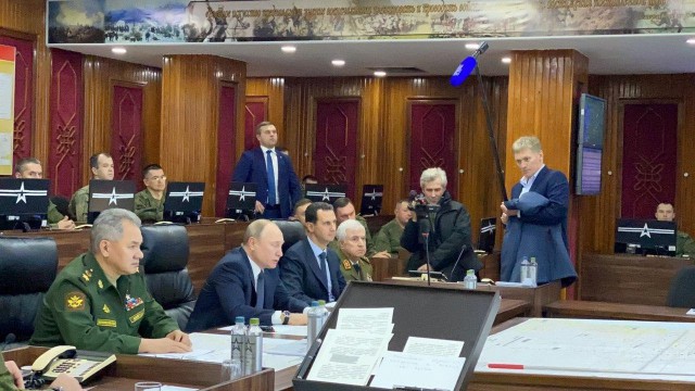 Putin s-a întâlnit cu Assad în cadrul unei vizite surpriză în Siria