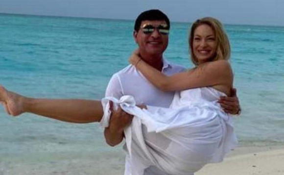 Valentina Pelinel și Cristi Borcea, vacanță exotică și declarații de dragoste ca în filme