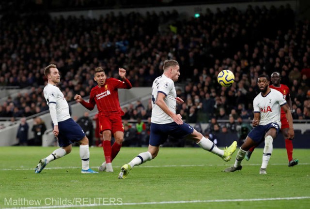 Liverpool şi-a continuat parcursul de excepţie în campionatul Angliei cu o victorie pe terenul lui Tottenham