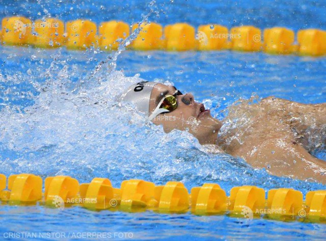 Înot: Robert Glinţă, locul al doilea la 50 m spate şi la Beijing, în FINA Champions Swim Series