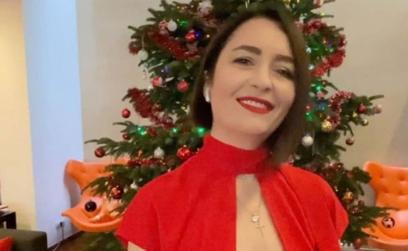 Vedetele se laudă cu bustul de la „Mama Natură“. Amalia Năstase: „Nu am sânii lăsați, așa arată sânii naturali“