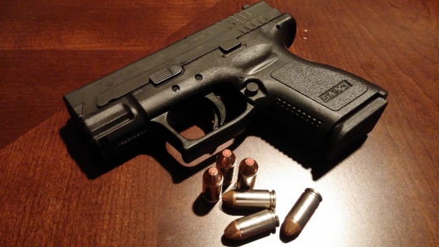 Un nou record de arme confiscate pe aeroporturile americane în 2019