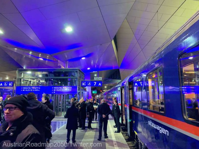 Este lansat un tren de noapte de la Viena la Bruxelles: Mai mulţi europarlamentari vor să participe la călătoria de debut