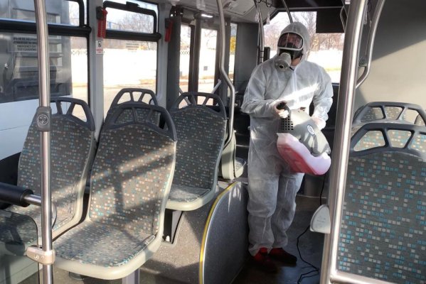 Autobuzele CT BUS, curățate și dezinfectate