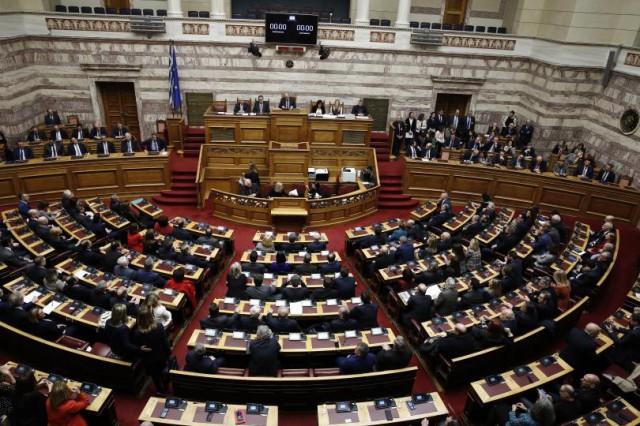 Ekaterini Sakellaropoulou, prima femeie aleasă în funcţia de preşedinte al Greciei