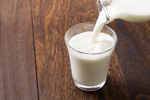 Importurile de lapte au crescut cu 42,8% în primele şase luni